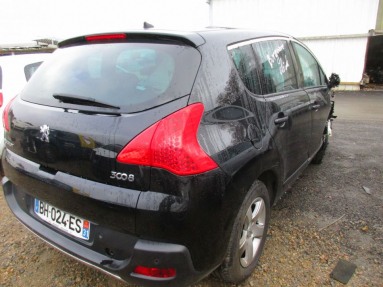 Купить Peugeot 3008, 2.0, 2011 года с пробегом, цена 248442 руб., id 13268