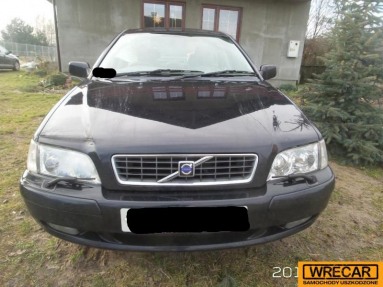 Купить Volvo S40, 1.8, 2004 года с пробегом, цена 1592 руб., id 15394