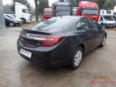 Купить Opel Insignia, 2.0, 2014 года с пробегом, цена 450864 руб., id 20356