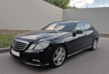 Купить Mercedes-Benz E-klasse, 3.5, 2012 года с пробегом, цена 590000 руб., id 20836