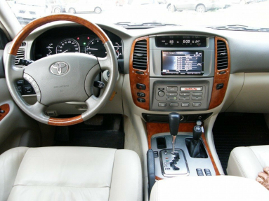 Купить Toyota Land Cruiser 100, 4.2, 2006 года с пробегом, цена 500000 руб., id 20887