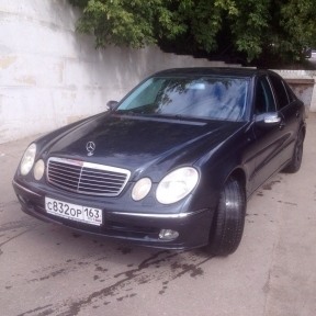 Купить Mercedes-Benz E-klasse (W211), 3.0, 2003 года с пробегом, цена 470000 руб., id 4698