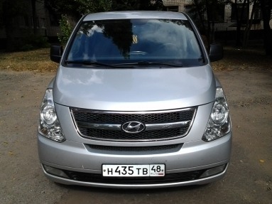 Купить Hyundai Grand Starex, 2.5, 2009 года с пробегом, цена 835000 руб., id 4752