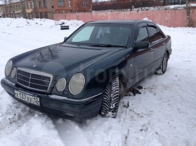 Купить Mercedes-Benz E-klasse, 2.8, 1997 года с пробегом, цена 270000 руб., id 5395