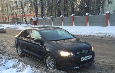 Купить Volkswagen Polo, 1.1, 2013 года с пробегом, цена 455000 руб., id 5631