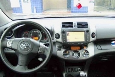 Купить Toyota RAV4 III (LWB), 2.4, 2011 года с пробегом, цена 1050000 руб., id 6133