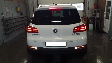 Купить Volkswagen Tiguan, 2.0, 2011 года с пробегом, цена 1025000 руб., id 6565
