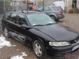 Купить Opel Vectra, 2.0, 2001 года с пробегом, цена 15363 руб., id 17687