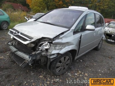 Купить Opel Meriva, 1.6, 2005 года с пробегом, цена 3183 руб., id 10673