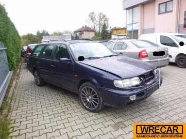 Купить Volkswagen Passat Variant 1.8 GL, 1.8, 1994 года с пробегом, цена 1592 руб., id 10677