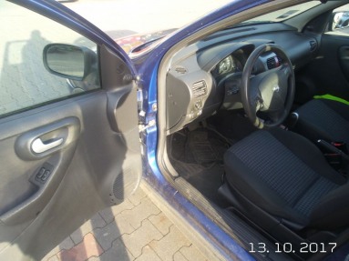 Купить Opel Corsa, 1.2, 2004 года с пробегом, цена 17785 руб., id 10729