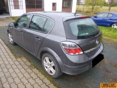 Купить Opel Astra, 1.4, 2010 года с пробегом, цена 95571 руб., id 10791