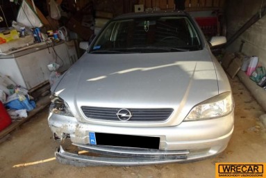Купить Opel Astra, 2.0, 1999 года с пробегом, цена 1592 руб., id 10825
