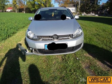 Купить Volkswagen Golf, 1.6, 2010 года с пробегом, цена 61522 руб., id 10835