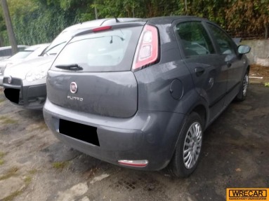 Купить Fiat Punto, 1.2, 2013 года с пробегом, цена 3183 руб., id 10849
