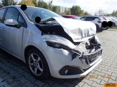 Купить Peugeot 208, 1.2, 2015 года с пробегом, цена 79377 руб., id 11023