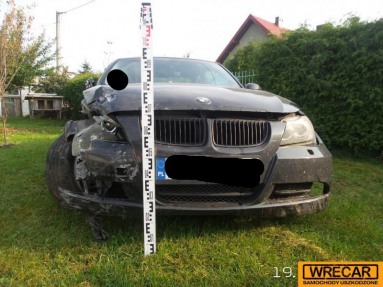 Купить BMW 320i 320i, 2.0, 2005 года с пробегом, цена 89135 руб., id 11025