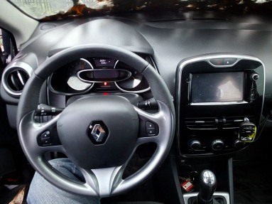 Купить Renault Clio, 1.1, 2015 года с пробегом, цена 111764 руб., id 11103
