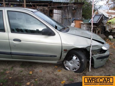 Купить Renault Megane, 1.4, 2000 года с пробегом, цена 0 руб., id 11143