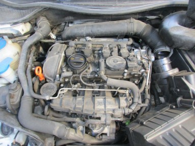 Купить Volkswagen Scirocco, 2.0, 2008 года с пробегом, цена 323875 руб., id 11153