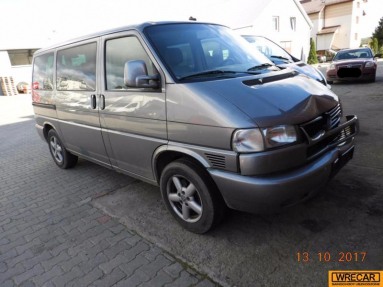 Купить Volkswagen Transporter Multivan, 2.5, 2003 года с пробегом, цена 6436 руб., id 11184