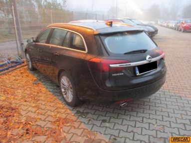 Купить Opel Insignia, 2.0, 2016 года с пробегом, цена 170173 руб., id 11262