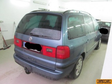 Купить Volkswagen Sharan, 1.9, 2000 года с пробегом, цена 0 руб., id 11361