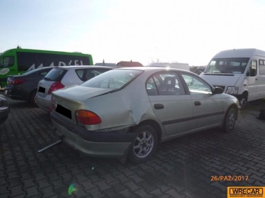 Купить Toyota Avensis, 1.6, 1999 года с пробегом, цена 6436 руб., id 11362