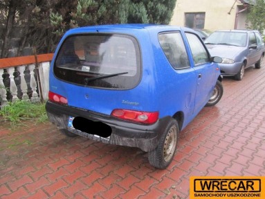 Купить Fiat Seicento, 0.9, 1999 года с пробегом, цена 1592 руб., id 11376
