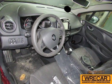 Купить Renault Clio, 0.9, 2017 года с пробегом, цена 8097 руб., id 11387