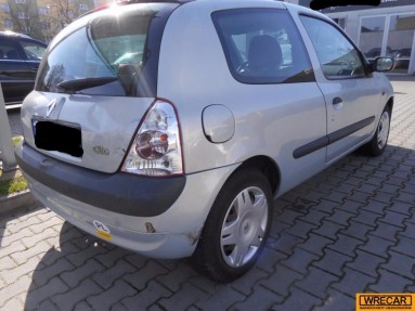 Купить Renault Clio, 1.1, 2001 года с пробегом, цена 8097 руб., id 11402
