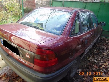 Купить Opel Astra, 1.4, 1998 года с пробегом, цена 0 руб., id 11429