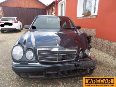 Купить Mercedes-Benz E 200 E 200 Kat., 2.0, 1996 года с пробегом, цена 0 руб., id 11435