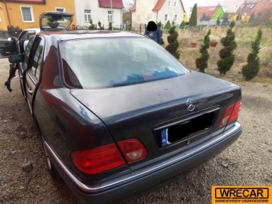 Купить Mercedes-Benz E 200 E 200 Kat., 2.0, 1996 года с пробегом, цена 0 руб., id 11435