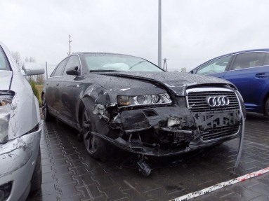 Купить Audi A6, 2.4, 2005 года с пробегом, цена 115017 руб., id 11520