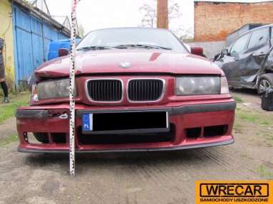 Купить BMW 3 318 Kat. E36, 1.8, 1996 года с пробегом, цена 3253 руб., id 11527