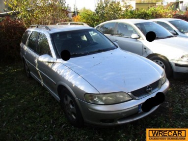 Купить Opel Vectra, 2.0, 2000 года с пробегом, цена 1592 руб., id 11539
