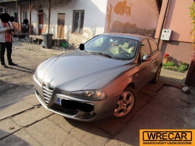 Купить Alfa Romeo 147, 1.9, 2005 года с пробегом, цена 12941 руб., id 11663