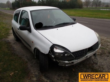 Купить Renault Clio, 1.5, 2002 года с пробегом, цена 0 руб., id 11674