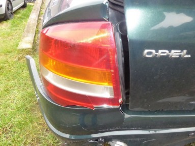 Купить Opel Astra, 2.0, 1999 года с пробегом, цена 1592 руб., id 11682