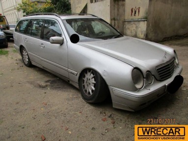 Купить Mercedes-Benz E 320 Bluetec CDI MR`00 210 Avantgarde, 3.2, 2000 года с пробегом, цена 0 руб., id 11700