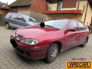 Купить Renault Megane, 1.4, 2000 года с пробегом, цена 0 руб., id 11753