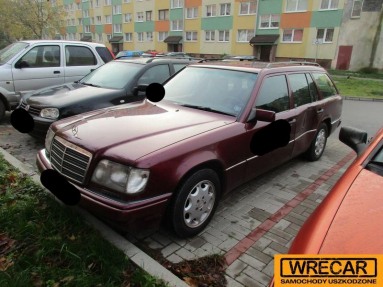 Купить Mercedes-Benz E 250 Diesel 124 E 250T D, 2.5, 1995 года с пробегом, цена 4844 руб., id 11755