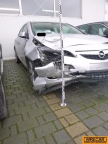 Купить Opel Astra, 1.6, 2010 года с пробегом, цена 149065 руб., id 11793