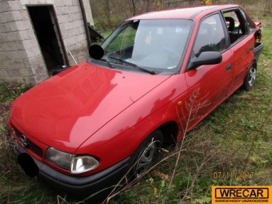 Купить Opel Astra, 1.4, 2000 года с пробегом, цена 3183 руб., id 11816