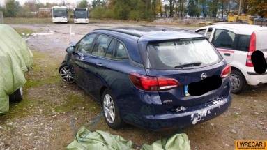 Купить Opel Astra, 1.6, 2016 года с пробегом, цена 115017 руб., id 11838