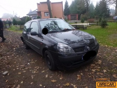 Купить Renault Clio, 1.5, 2002 года с пробегом, цена 1592 руб., id 11974
