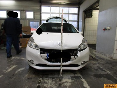 Купить Peugeot 208, 1.4, 2012 года с пробегом, цена 1592 руб., id 12027