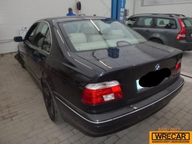 Купить BMW 5 520i E39, 2.0, 1998 года с пробегом, цена 8097 руб., id 12077