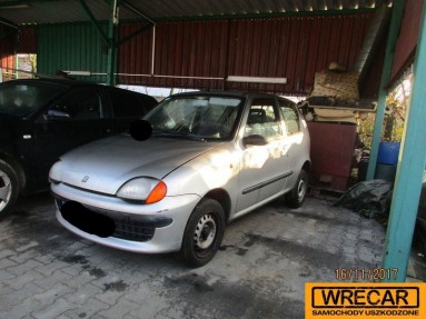 Купить Fiat Seicento, 0.9, 2000 года с пробегом, цена 0 руб., id 12176